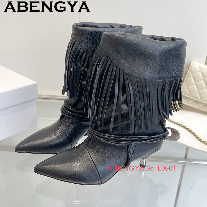 Ethnic Fashion For Women - Botas Chelsea con diseño de borla
