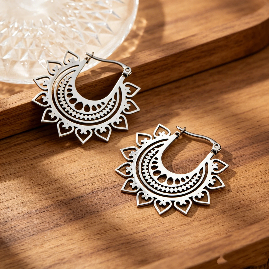 Ethnic Fashion Trends 2026 - Pendientes circulares huecos de estilo bohemio,